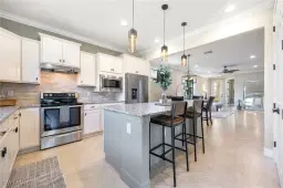 Picture of 10904 Glenhurst St, Fort Myers, FL 33913