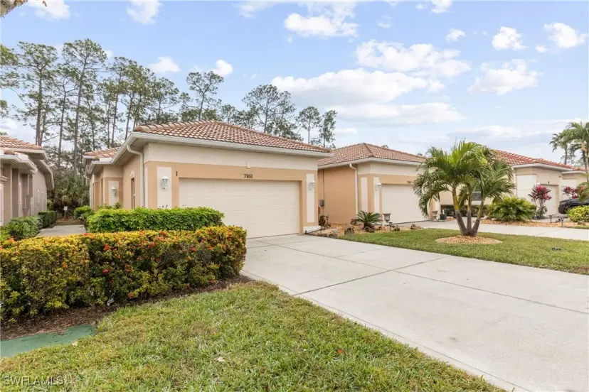 Picture of 7951 Haven Dr 16, Naples FL 34104