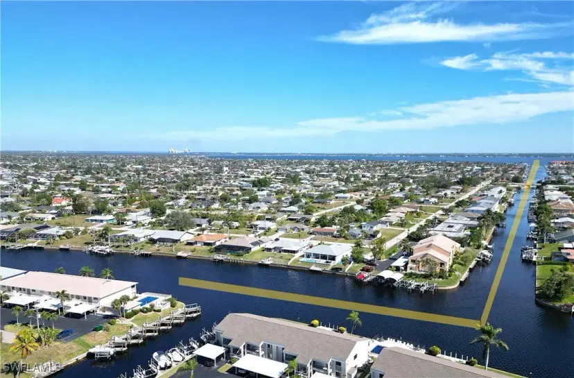 Picture of 3943 SE 11Th Pl 105, Cape Coral FL 33904