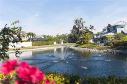 Picture of 643 Bridgeway Ln, Naples, FL 34108