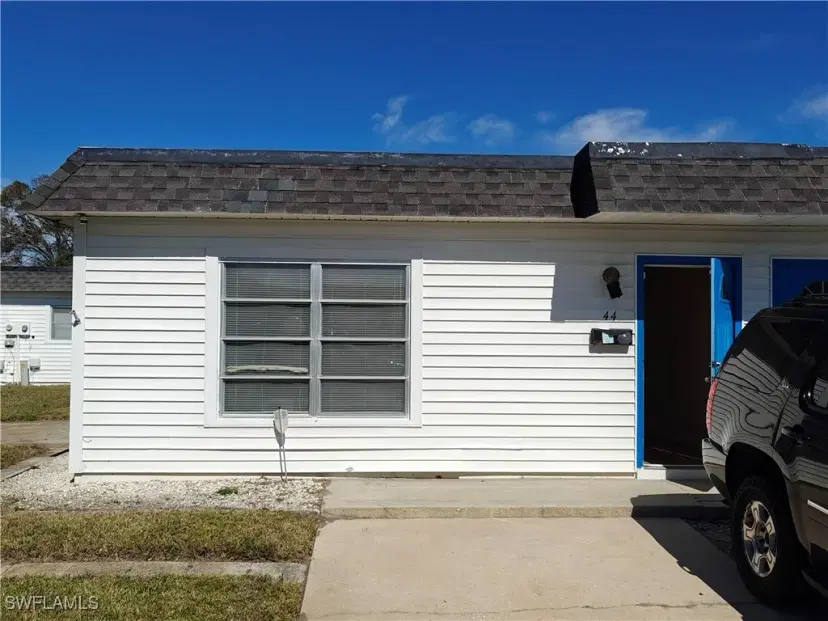 Picture of 44 Hamlin Ct, Lehigh Acres FL 33936