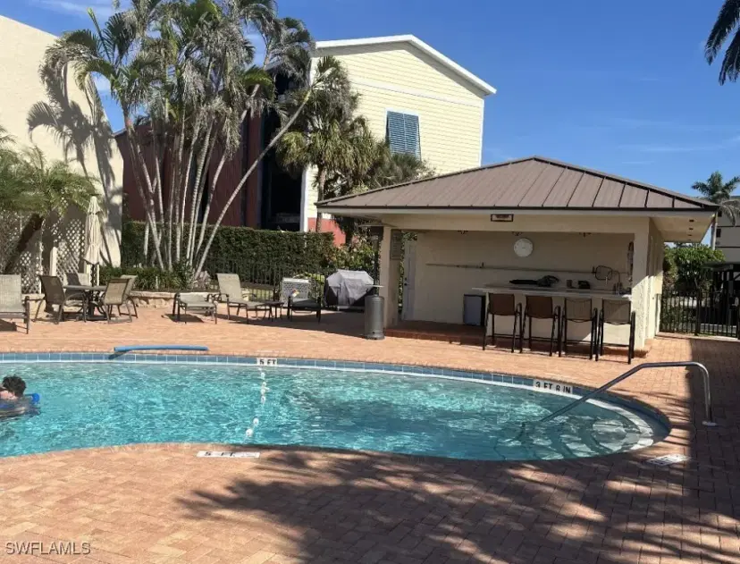 Picture of 800 River Point Dr 540, Naples FL 34102