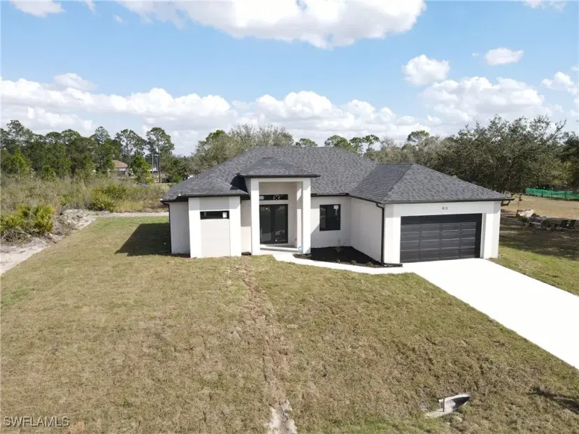 Picture of 812 Hibiscus Ave, Lehigh Acres FL 33972