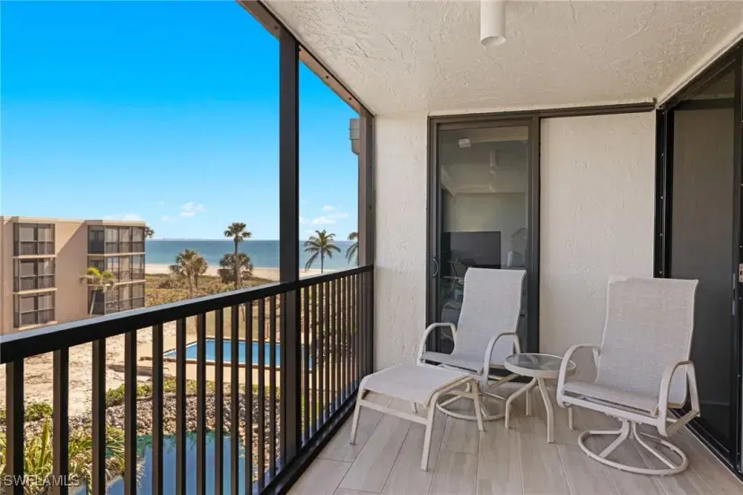 Picture of 1401 Middle Gulf Dr L402, Sanibel FL 33957
