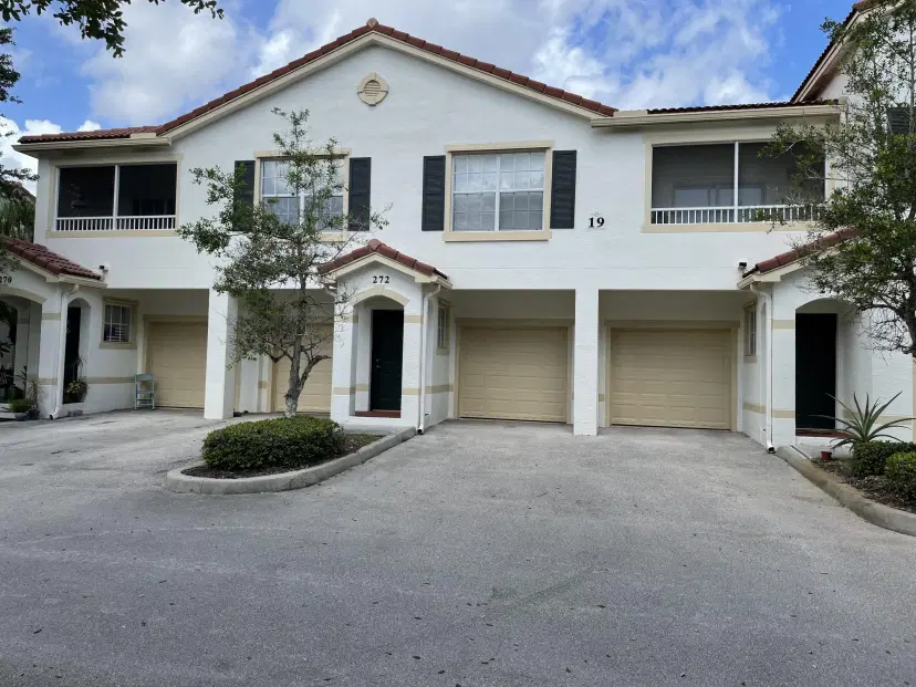 Picture of 272 SE Kitching Circle, Stuart FL 34994