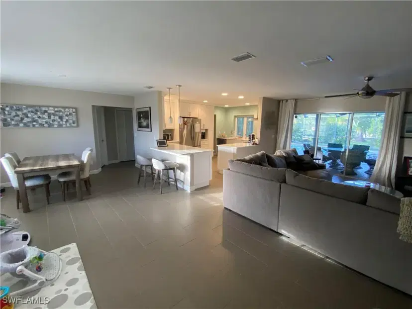 Picture of 621 E Valley Dr, Bonita Springs FL 34134