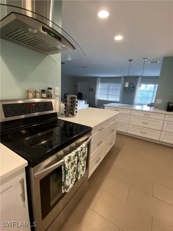 Picture of 621 E Valley Dr, Bonita Springs FL 34134