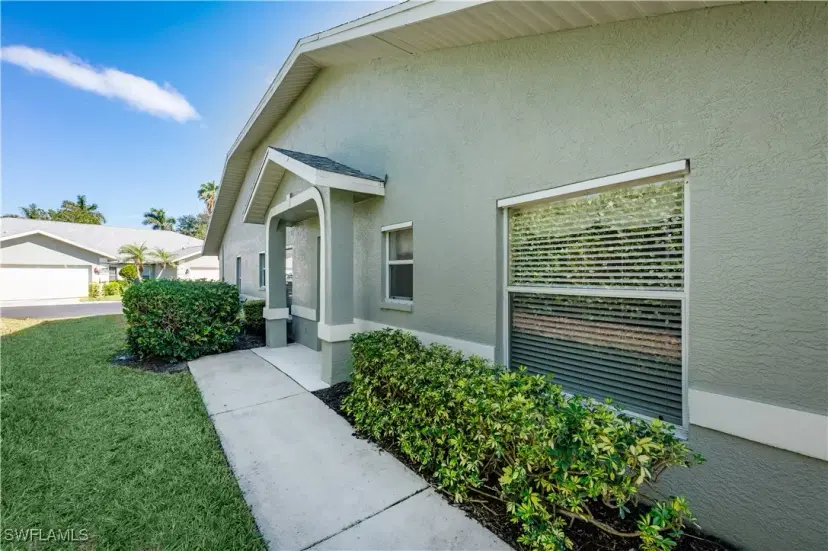 Picture of 1765 Royal Cir 1501, Naples FL 34112