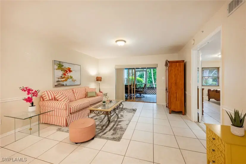 Picture of 28730 Diamond Dr 105, Bonita Springs FL 34134