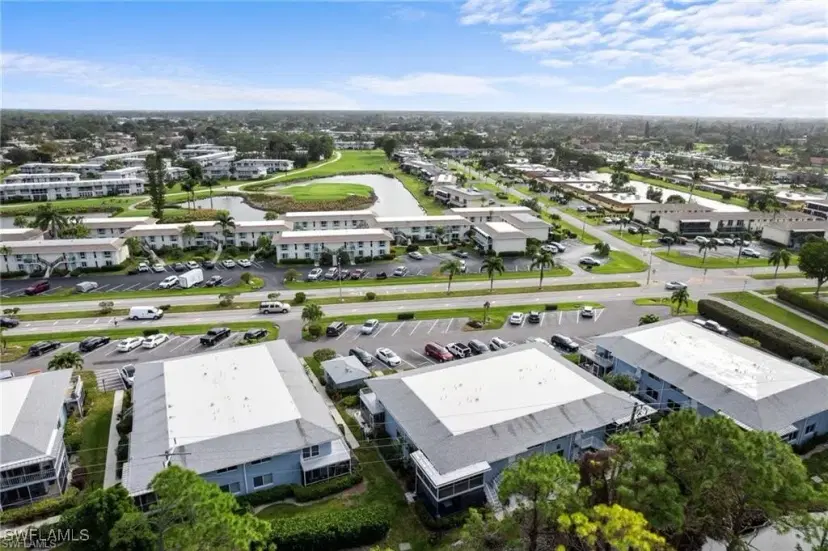 Picture of 208 Palm Dr 4, Naples FL 34112