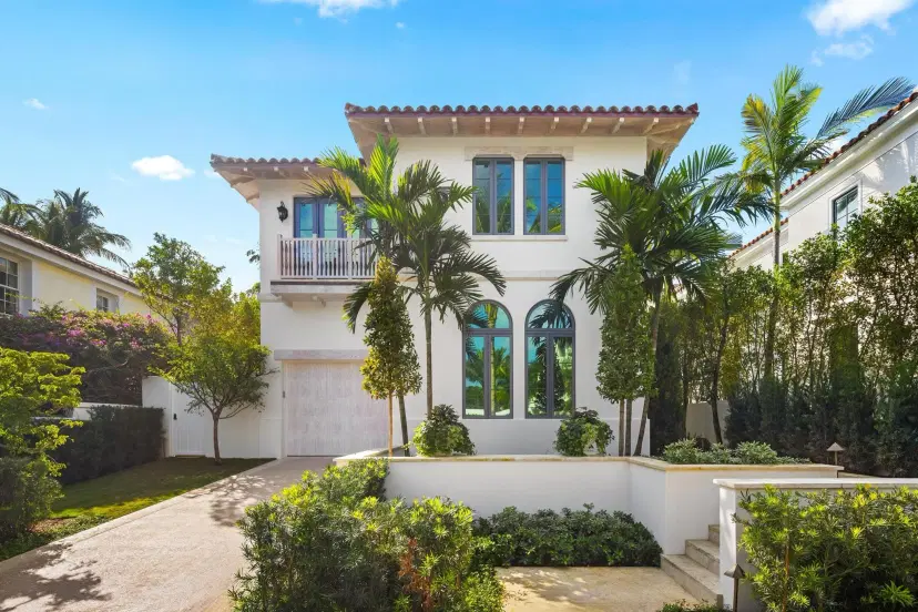 Picture of 422 Australian Avenue, Palm Beach FL 33480