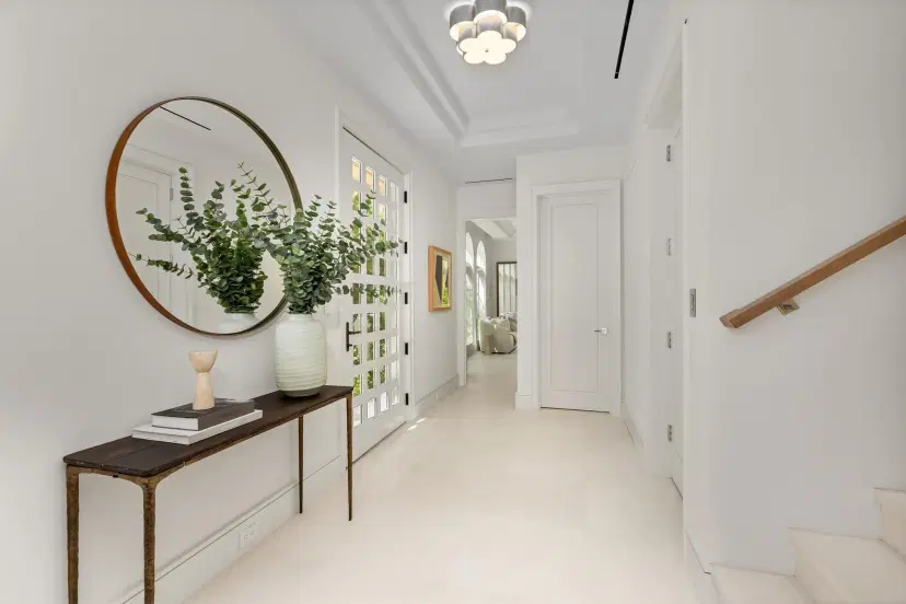 Picture of 422 Australian Avenue, Palm Beach FL 33480