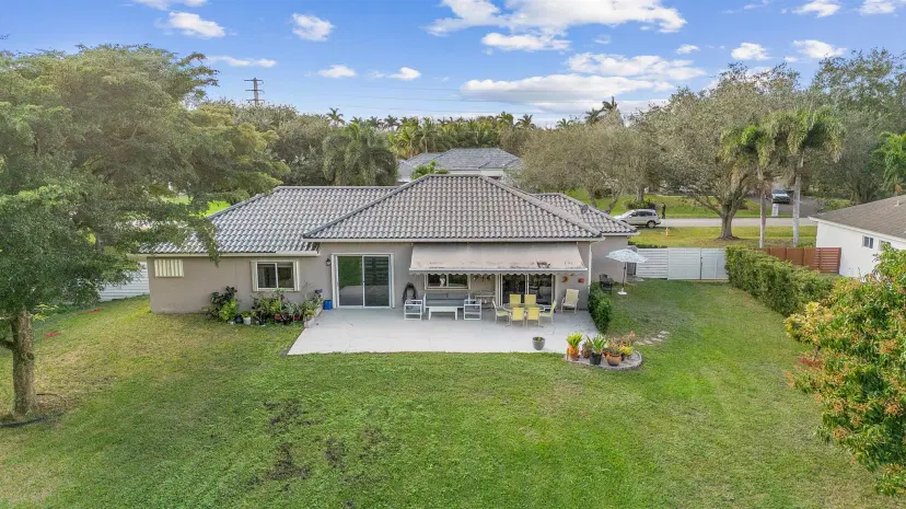 Picture of 5320 SW 199Th Avenue, Pembroke Pines FL 33332