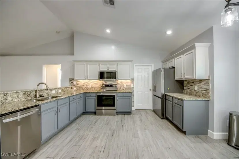Picture of 154 NW 7Th Pl, Cape Coral FL 33993