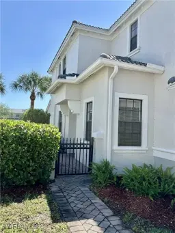 Picture of 15668 Summit Place Cir 384, Naples, FL 34119