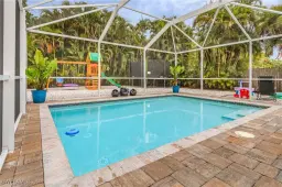 Picture of 831 Lake Mcgregor Dr, Fort Myers, FL 33919