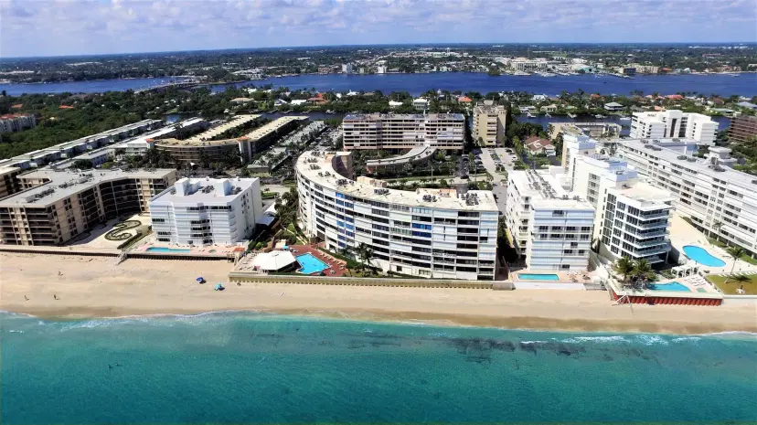 Picture of 3589 S Ocean Boulevard 31, South Palm Beach FL 33480