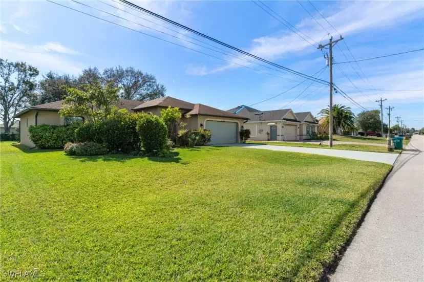 Picture of 32 SW 13Th St, Cape Coral FL 33991