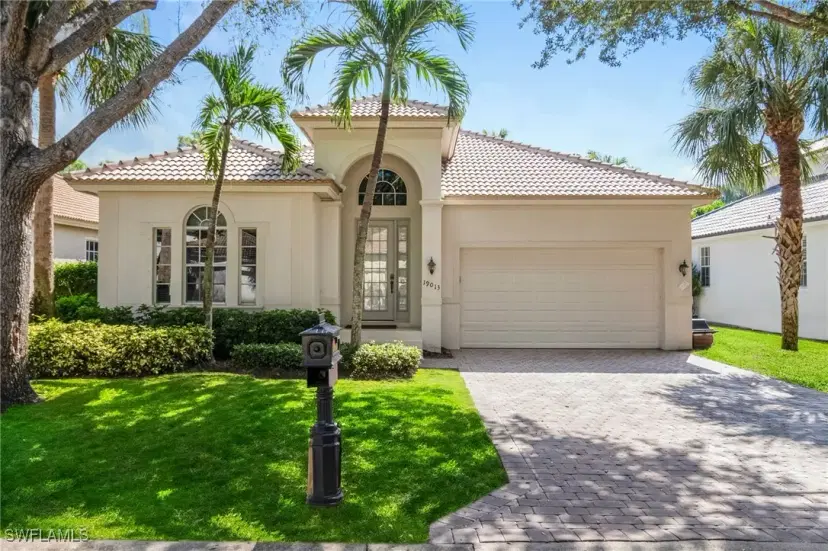 Picture of 19013 Ridgepoint Dr, Estero FL 33928