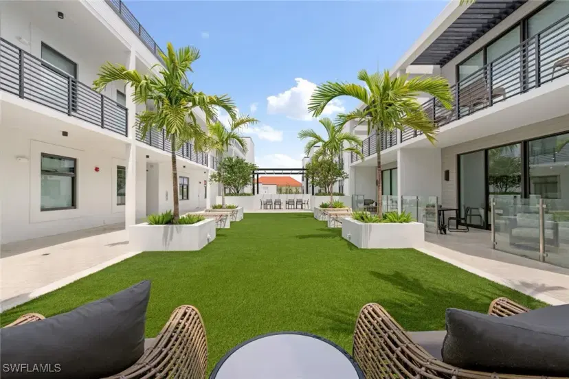 Picture of 850 Central Ave 208, Naples FL 34102