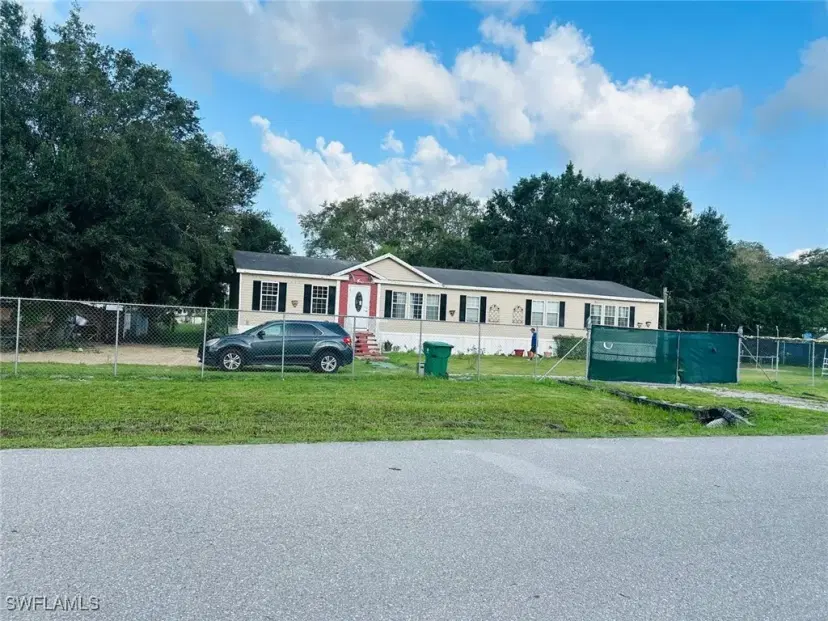 Picture of 1414 Dublin Cir, Moore Haven FL 33471
