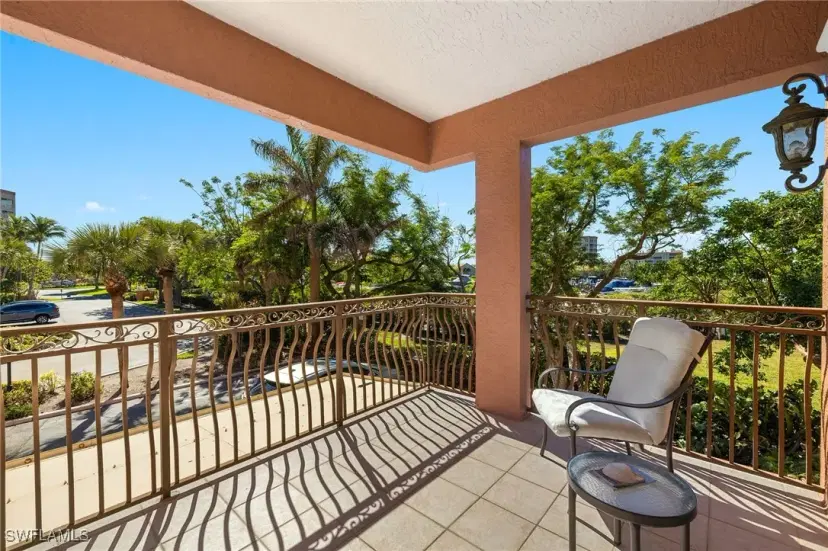 Picture of 14811 Laguna Dr 101, Fort Myers FL 33908