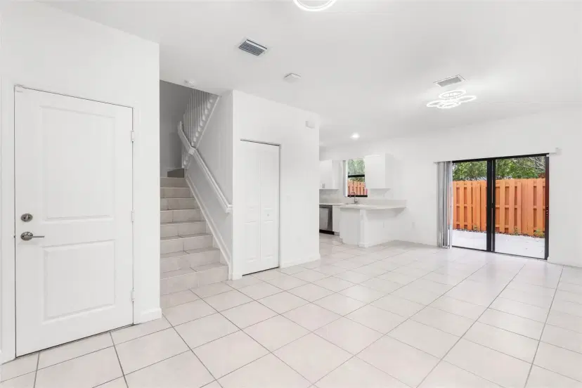 Picture of 20554 NE 2Nd Ct 20554, Miami FL 33179
