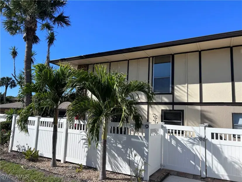 Picture of 4289 Island Cir 4, Fort Myers FL 33919