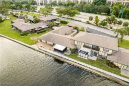 Picture of 4289 Island Cir 4, Fort Myers, FL 33919