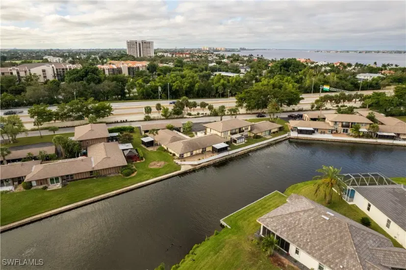 Picture of 4289 Island Cir 4, Fort Myers FL 33919