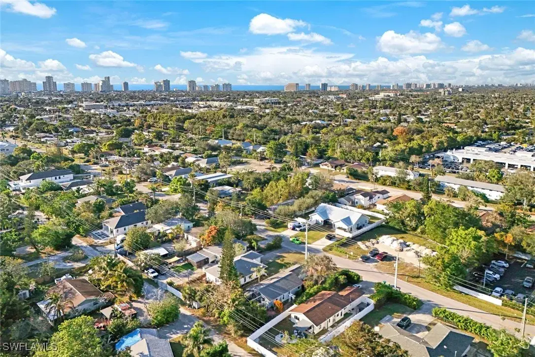 Picture of 1366 Trail Terrace Dr, Naples, FL 34103