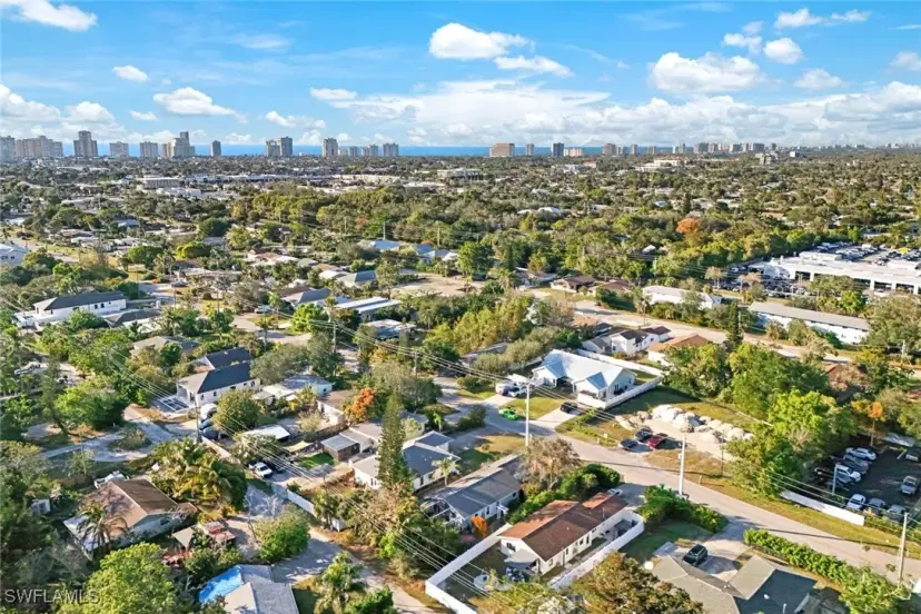 Picture of 1366 Trail Terrace Dr, Naples FL 34103
