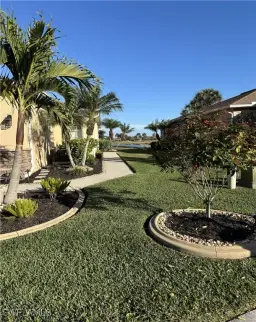 Picture of 20548 Chestnut Ridge Dr, North Fort Myers, FL 33917