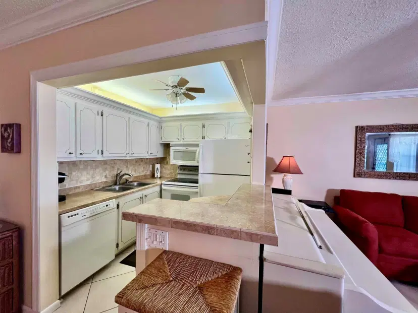 Picture of 101 Oakridge H, Deerfield Beach FL 33442