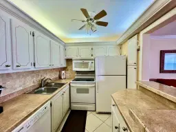 Picture of 101 Oakridge H, Deerfield Beach, FL 33442