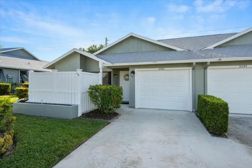 Picture of 6686 SE Yorktown Drive, Hobe Sound FL 33455