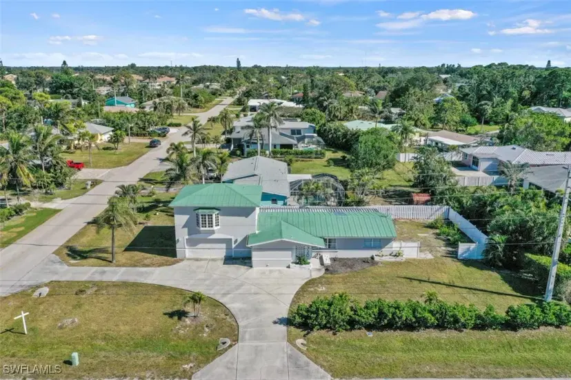 Picture of 720 West Ave, Bonita Springs FL 34134