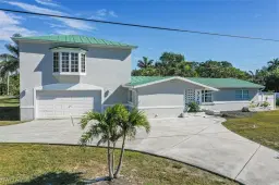 Picture of 720 West Ave, Bonita Springs, FL 34134