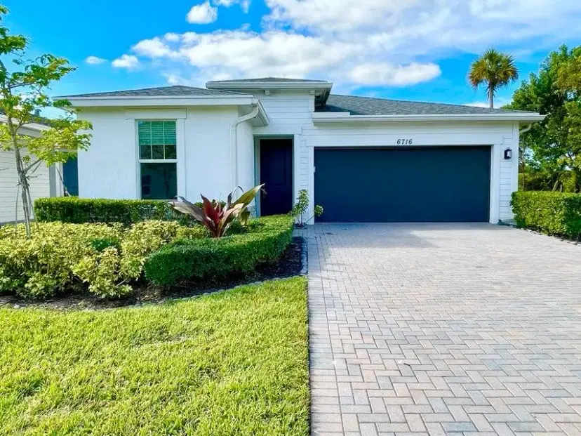 Picture of 6716 Pointe Of Woods Drive, West Palm Beach FL 33413