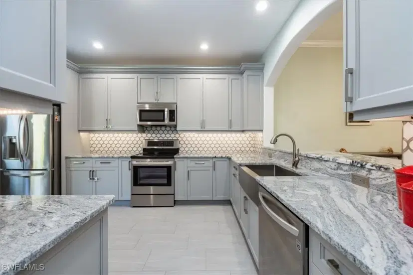 Picture of 670 Catamaran Ct, Naples FL 34110