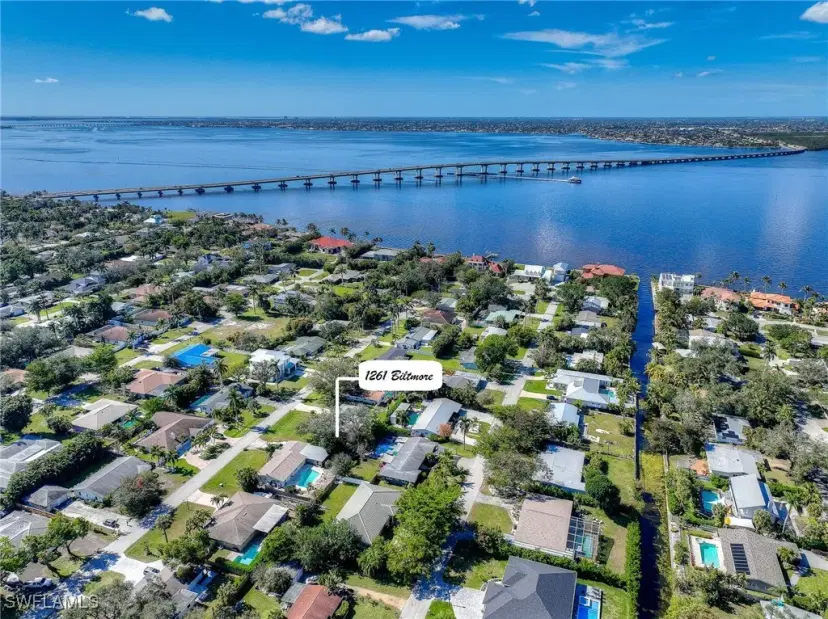 Picture of 1261 Biltmore Dr, Fort Myers FL 33901
