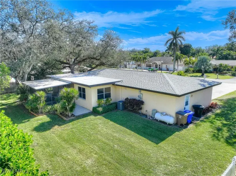 Picture of 1261 Biltmore Dr, Fort Myers FL 33901