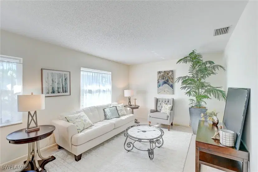 Picture of 1261 Biltmore Dr, Fort Myers FL 33901
