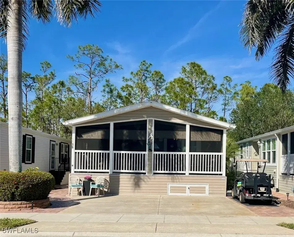 Picture of 1316 Diamond Lake Cir, Naples, FL 34114