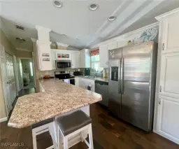 Picture of 1316 Diamond Lake Cir, Naples, FL 34114