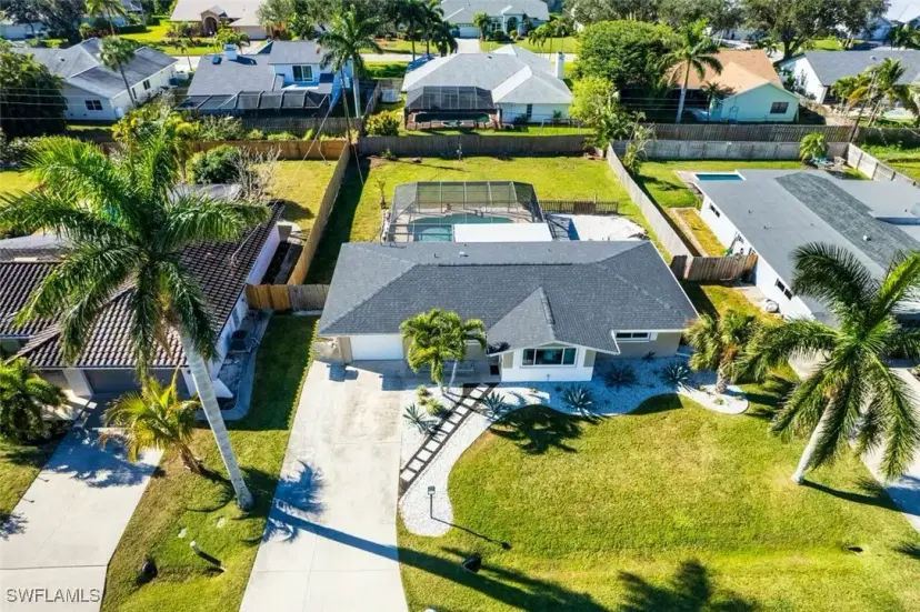 Picture of 924 Dean Way, Fort Myers FL 33919