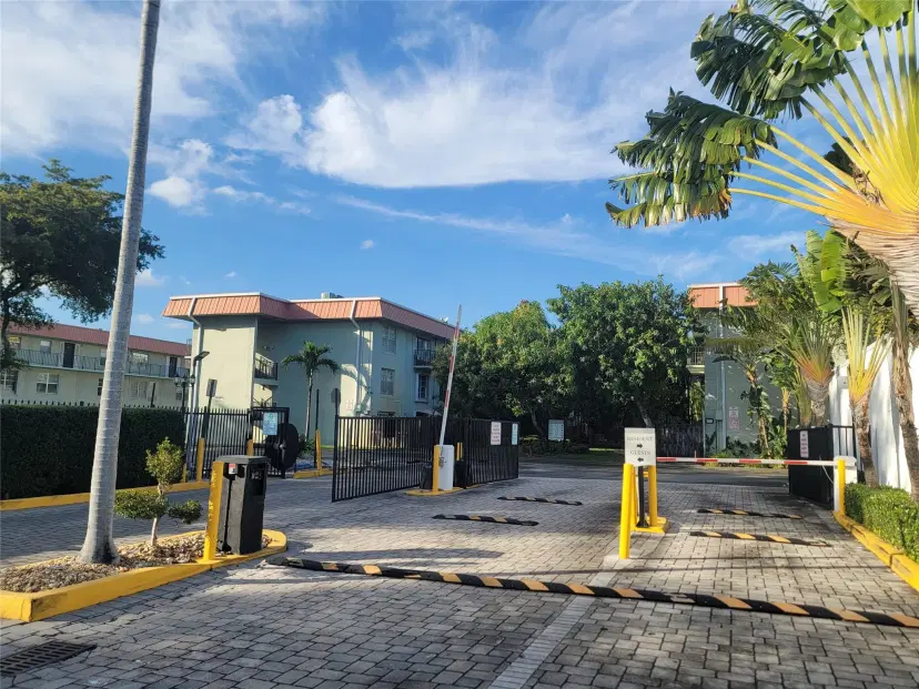 Picture of 805 W Oakland Park Blvd E7, Oakland Park FL 33311