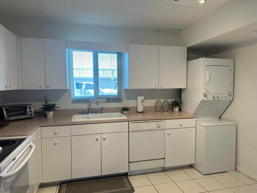 Picture of 301 Lake Shore Drive 102, Lake Park FL 33403