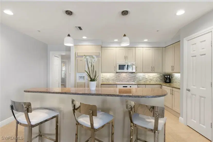 Picture of 740 N Collier Blvd 2-406, Marco Island FL 34145