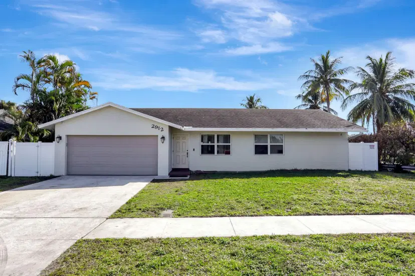 Picture of 2912 SW 13Th Drive, Deerfield Beach FL 33442